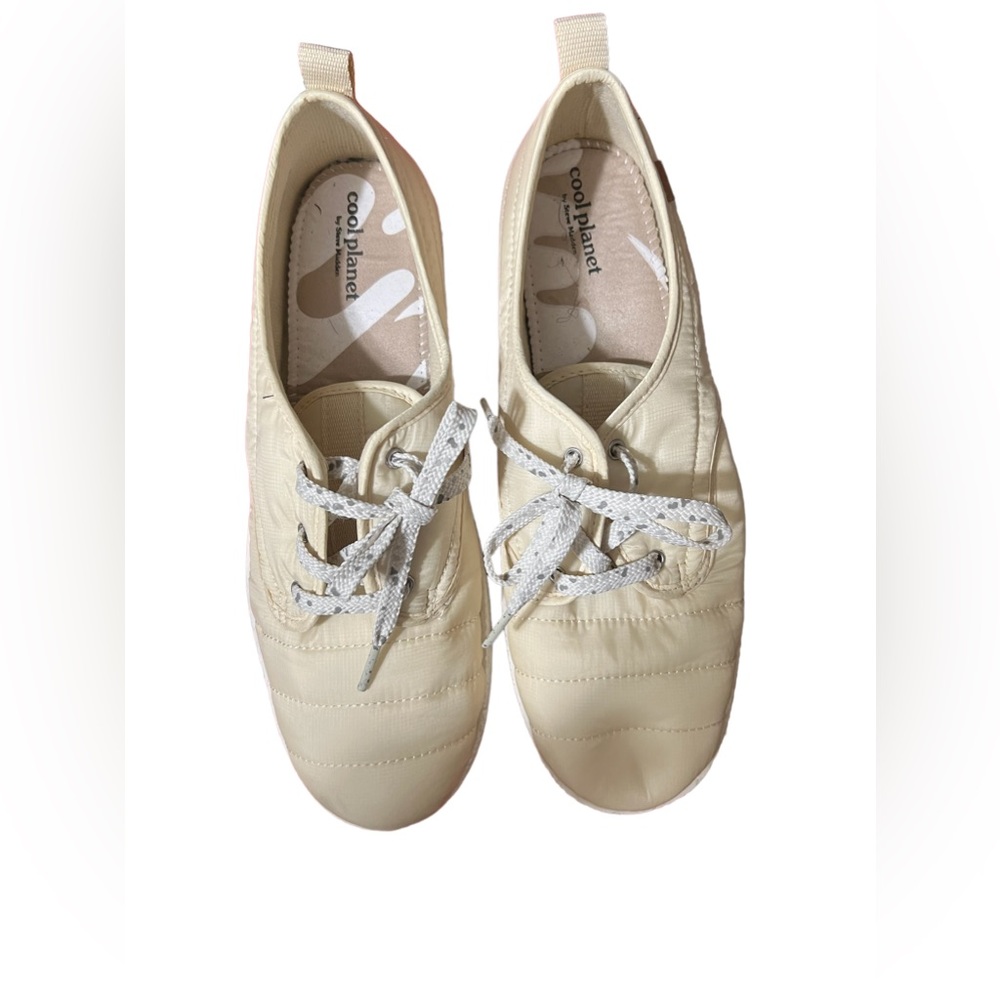 Quilted Cool planet in neutral earth tone sneaker